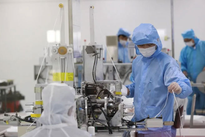 pg电子游戏口罩车间.jpg